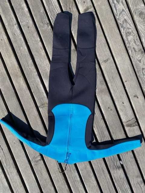 Costum neoprem: Cressi, Scubapro, Tribord, Aqualung (40 Ron-300Ron)