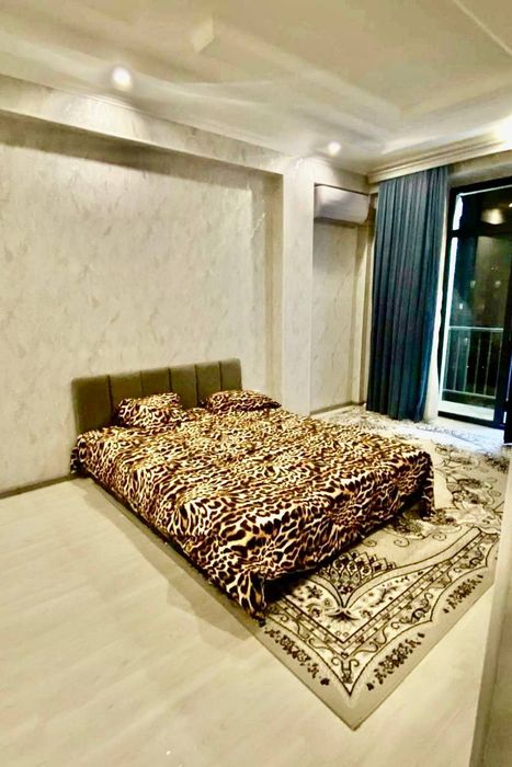 Shayxontohur tumani Gʻafur Gʻulom metro yaqin arenda kvartira bor