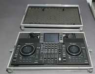 Consola/Controller/Mixer DJ Denon cu case transport