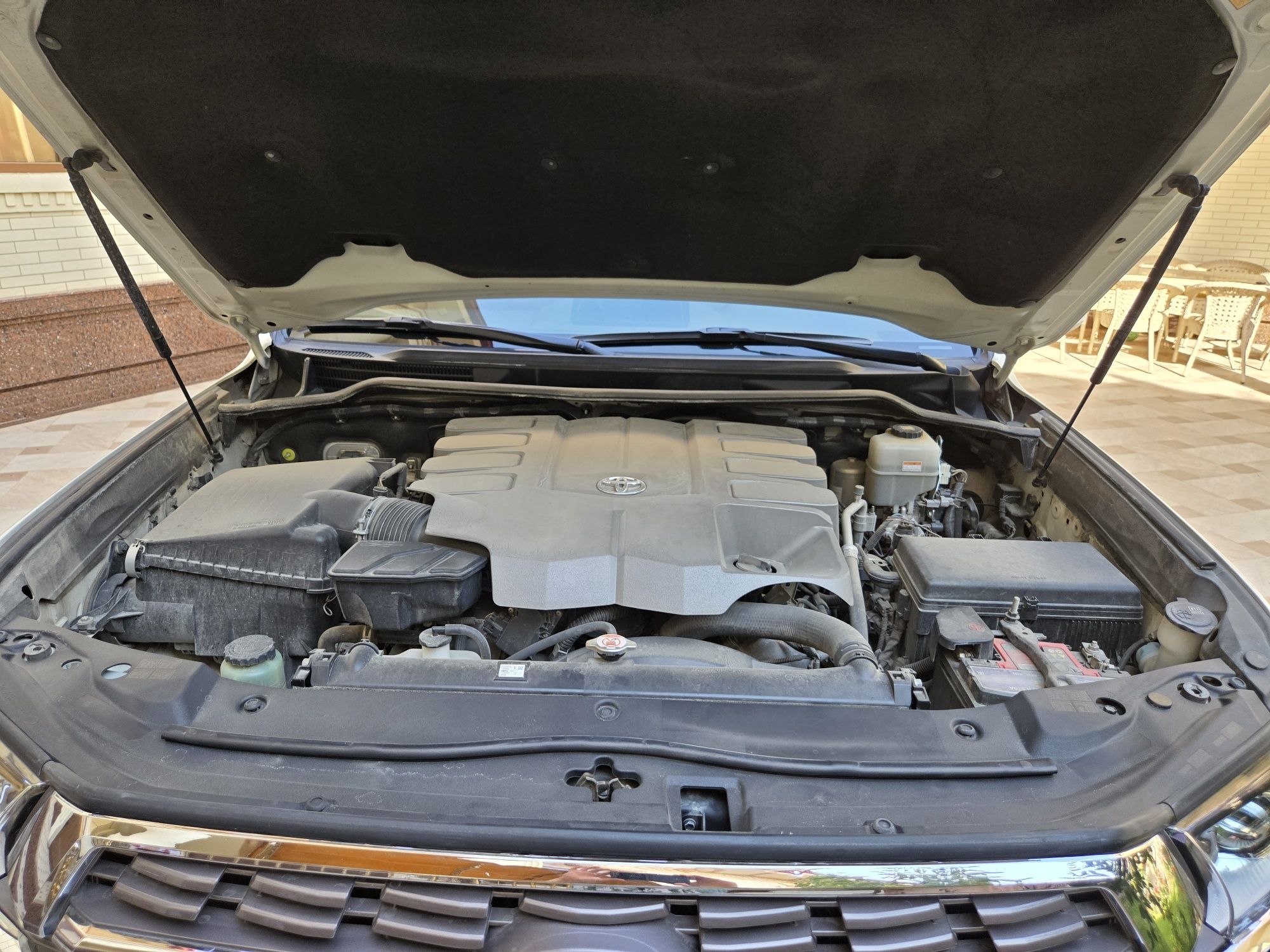 Land cruiser 200 mator 4.6 full komplektaciya