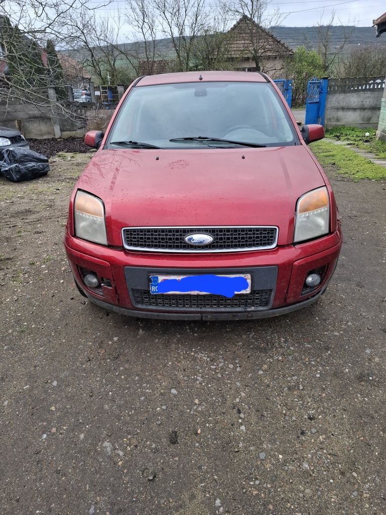 Vand bara fata capota faruri radiatoare tragher ford fusion motor 1.6