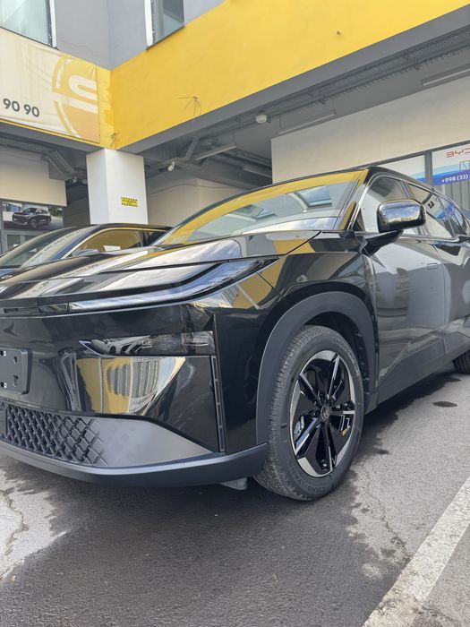 Tayota bz3 x madel 2025