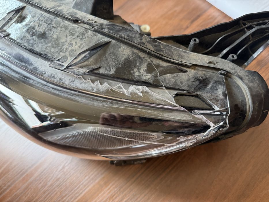 Левая фара от Malibu Xl