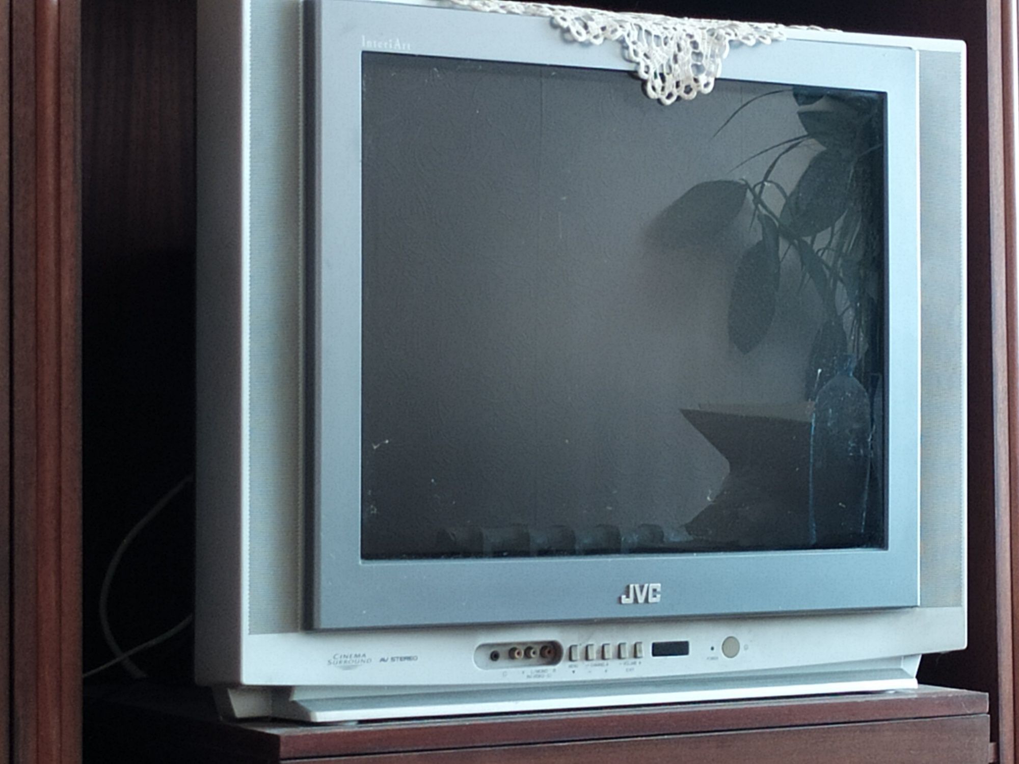 Телевизор JVC AV-25LX3, диагональ 53 см,