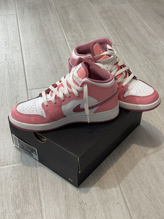 Air Jordan 1 MID Rose Whisper 37.5