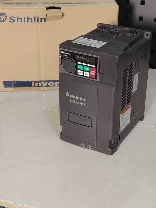 Частотный преобразователь, частотник, регулятор оборотов.