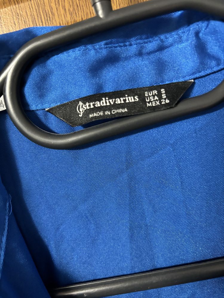 Рокля Stradivarius