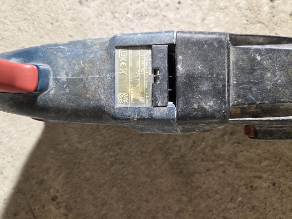 makita filetanta cu acumulator și rotopercutor Bosch