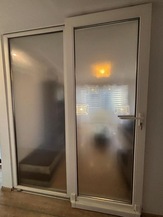 Ușa de termopan mare