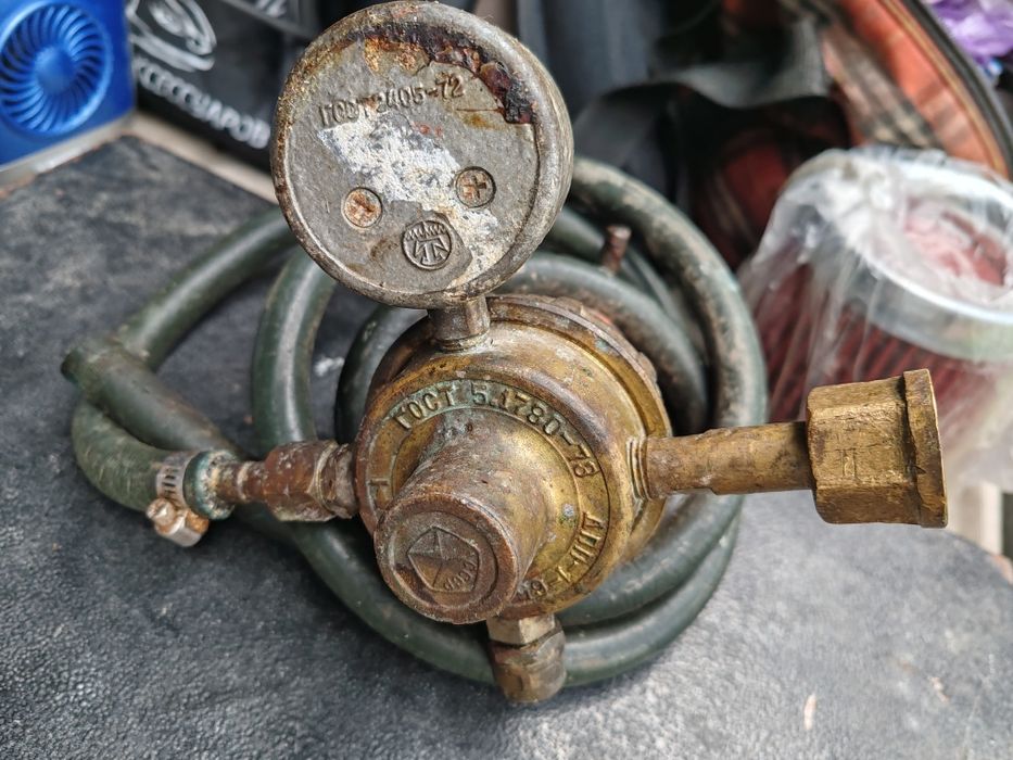 Редуктор для газовой сварки в рабочем состоянии