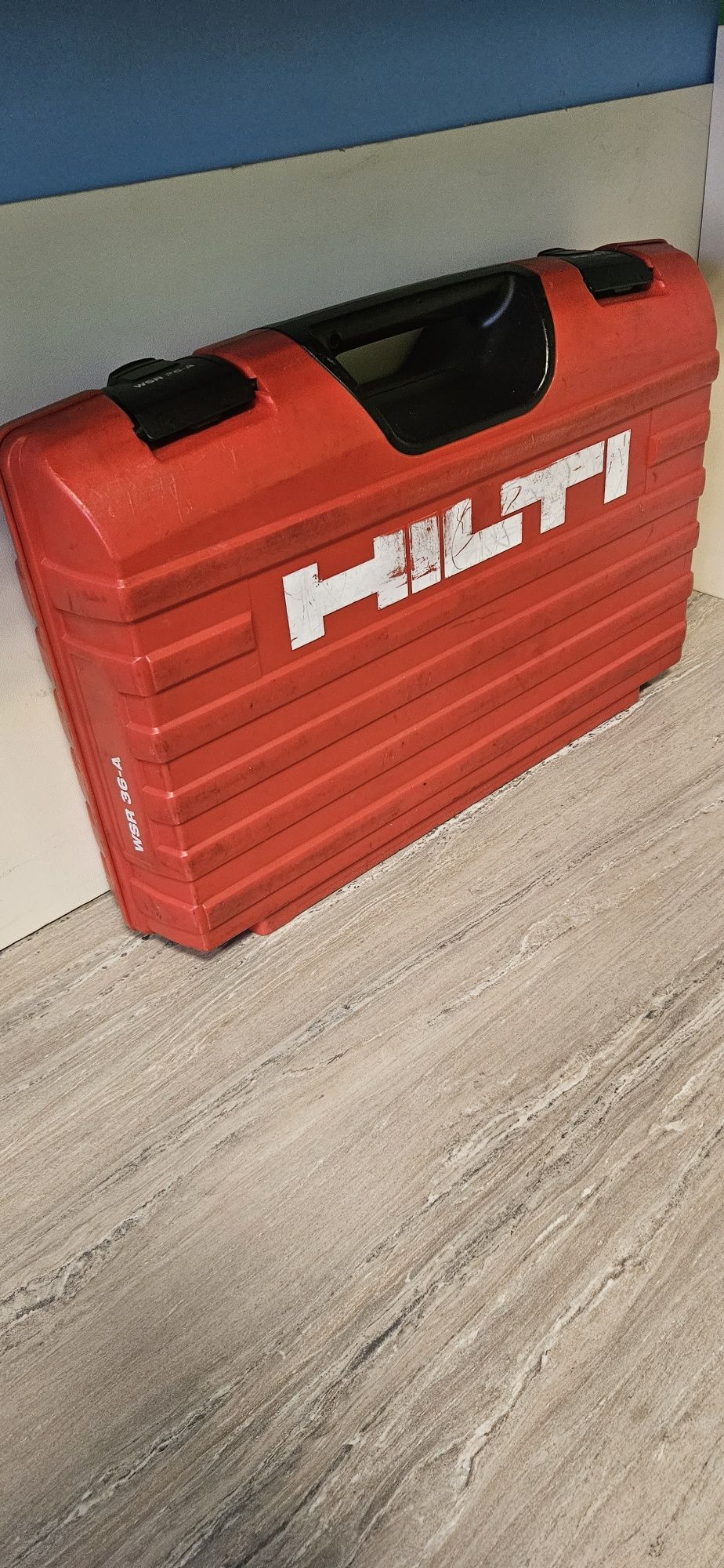 HILTI Акумулаторен Саблен Трион WSR36-A 36V.