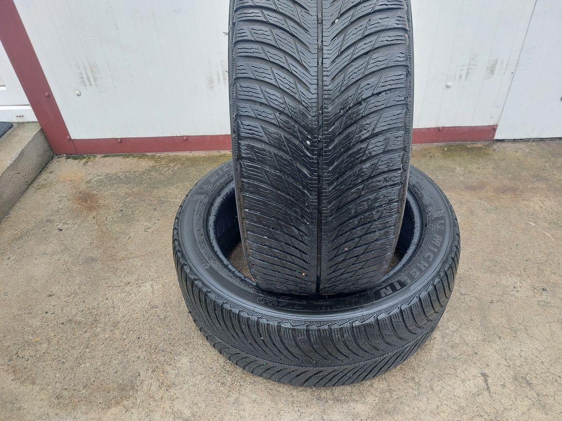 150 lei bucata! Doua anvelope IARNA/M+S 245 45 19 Michelin