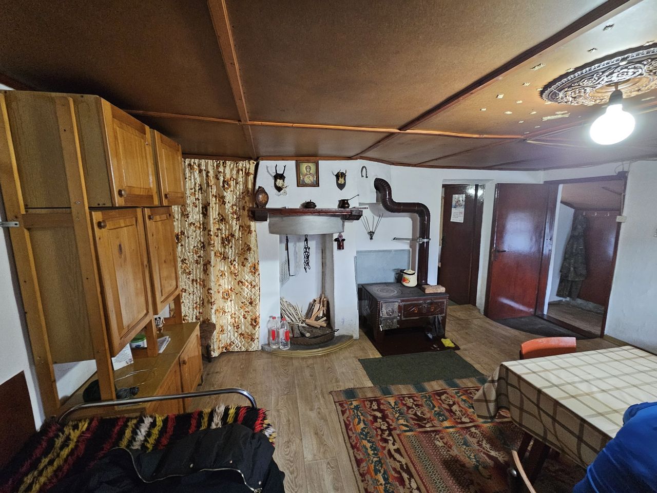 Продава се Промишлена сграда в с. Радовец, Област Хасково - 500 кв.м за 204 €/кв.м - Снимка #2