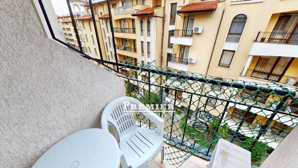 Продава се Едностаен апартамент в к.к. Слънчев бряг - 37 кв.м за 1000 €/кв.м - Снимка #2