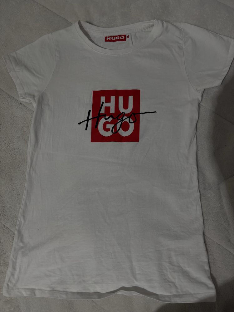 Тениска Hugo.