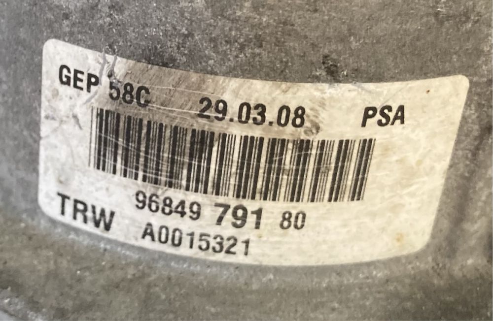 Peugeot 308 1.6 hdi 2008 година Ел Хидравлична Помпа