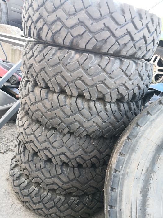 245 R 16 цола гуми за джип maloya