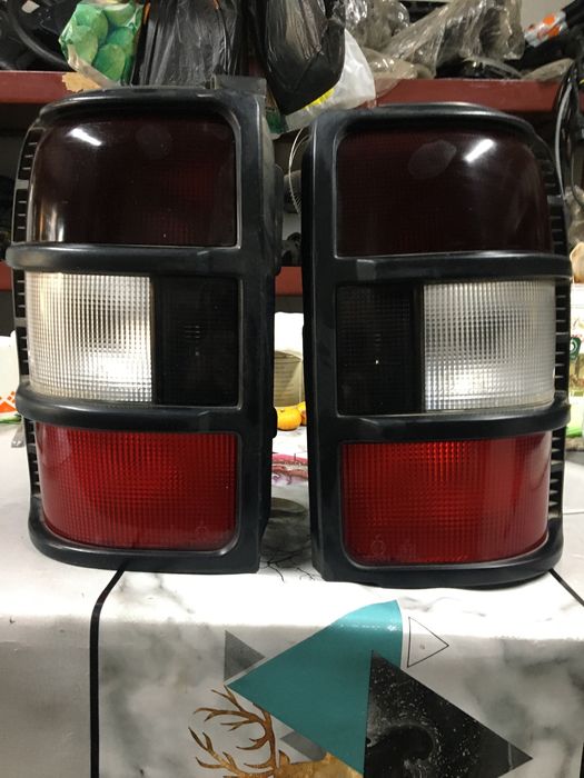 Задние фонари Мицубиси Поджеро