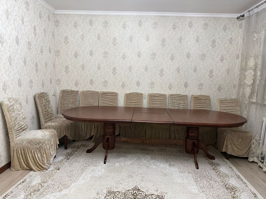 Стол и стуля 10 штук