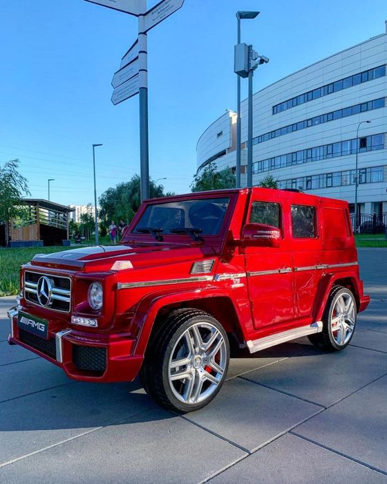 Электромобили BMW Baggi LEXUS 570