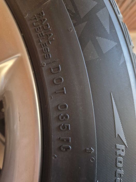 Комплект гуми с джанти 235/55/17