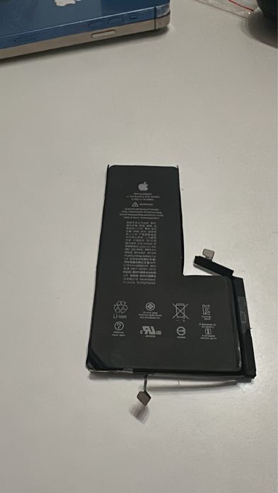 Iphone 11 pro max батерия