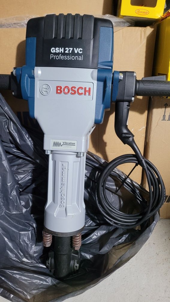 Demolator Bosch produs nou se oferă factura fiscala