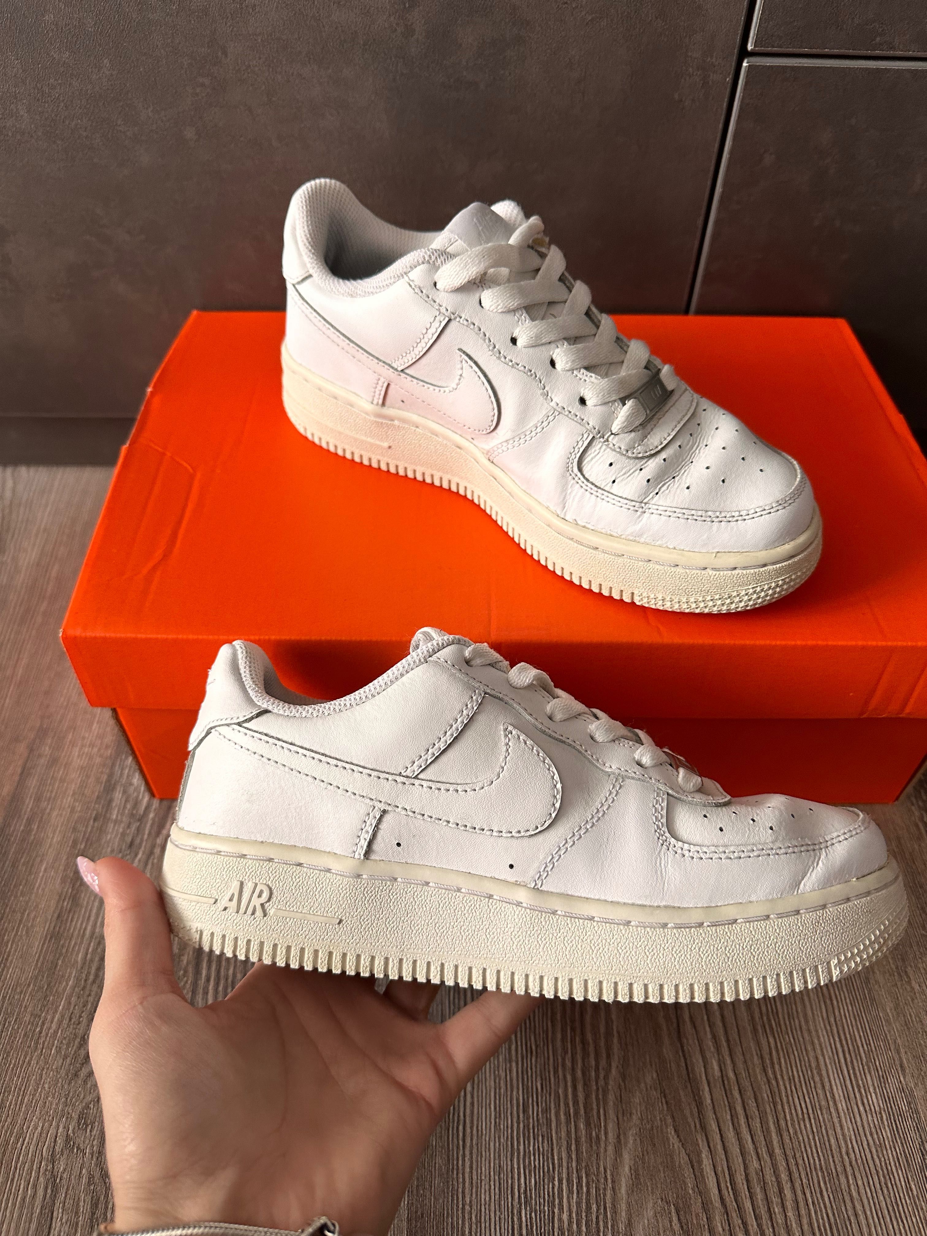 Маратонки Nike - размер 36,5