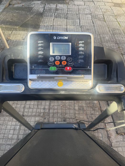 Бягаща пътека за фитнес