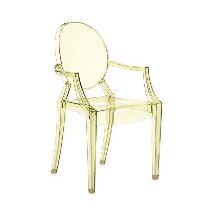 Столове 3 броя Louis Ghost от Kartell.