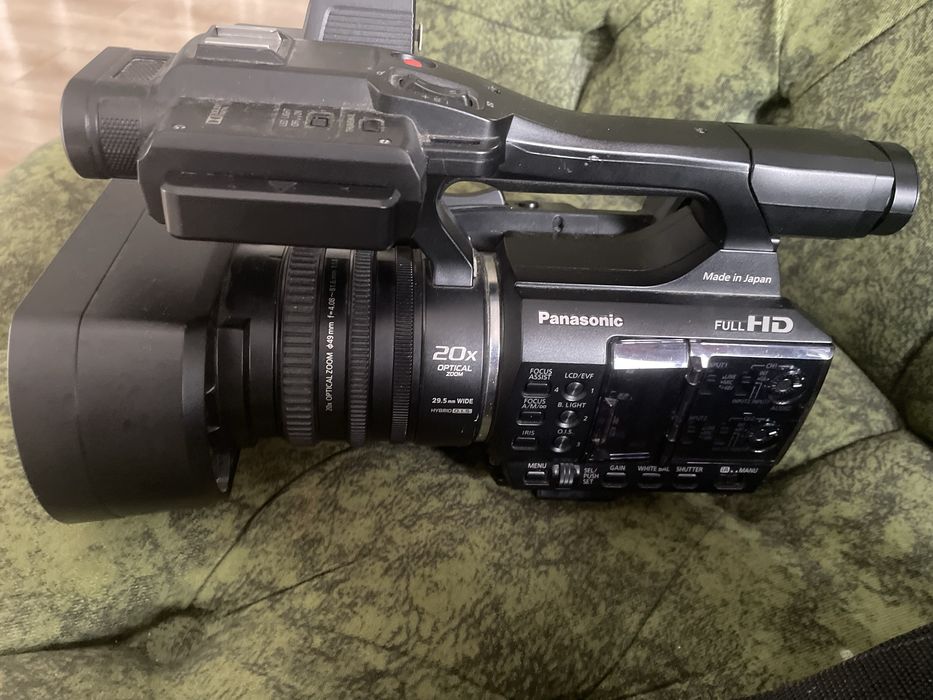 Cameră video profesională Panasonic AG-AC30 Full HD