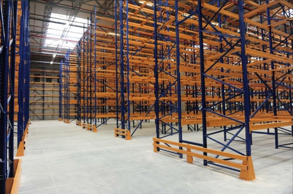 Vand rafturi metalice