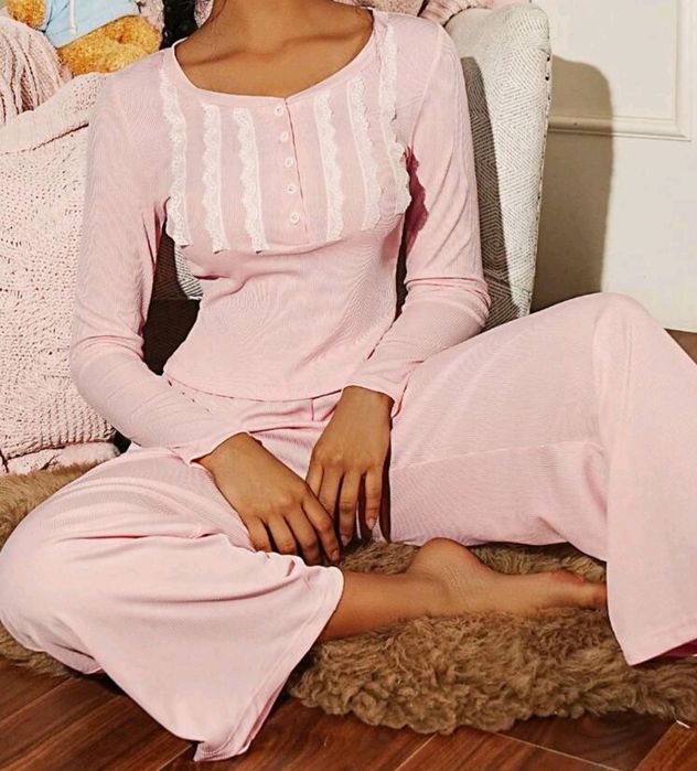 Pijama roz cu dantelute pijama de toamna mânecă lunga