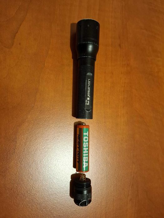 Vand doua lanterne led din aluminiu