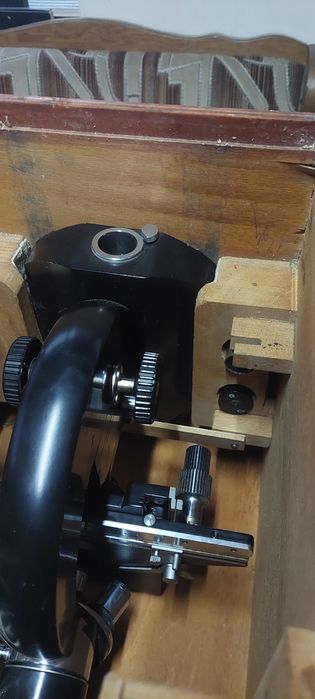 Microscop ior profesional