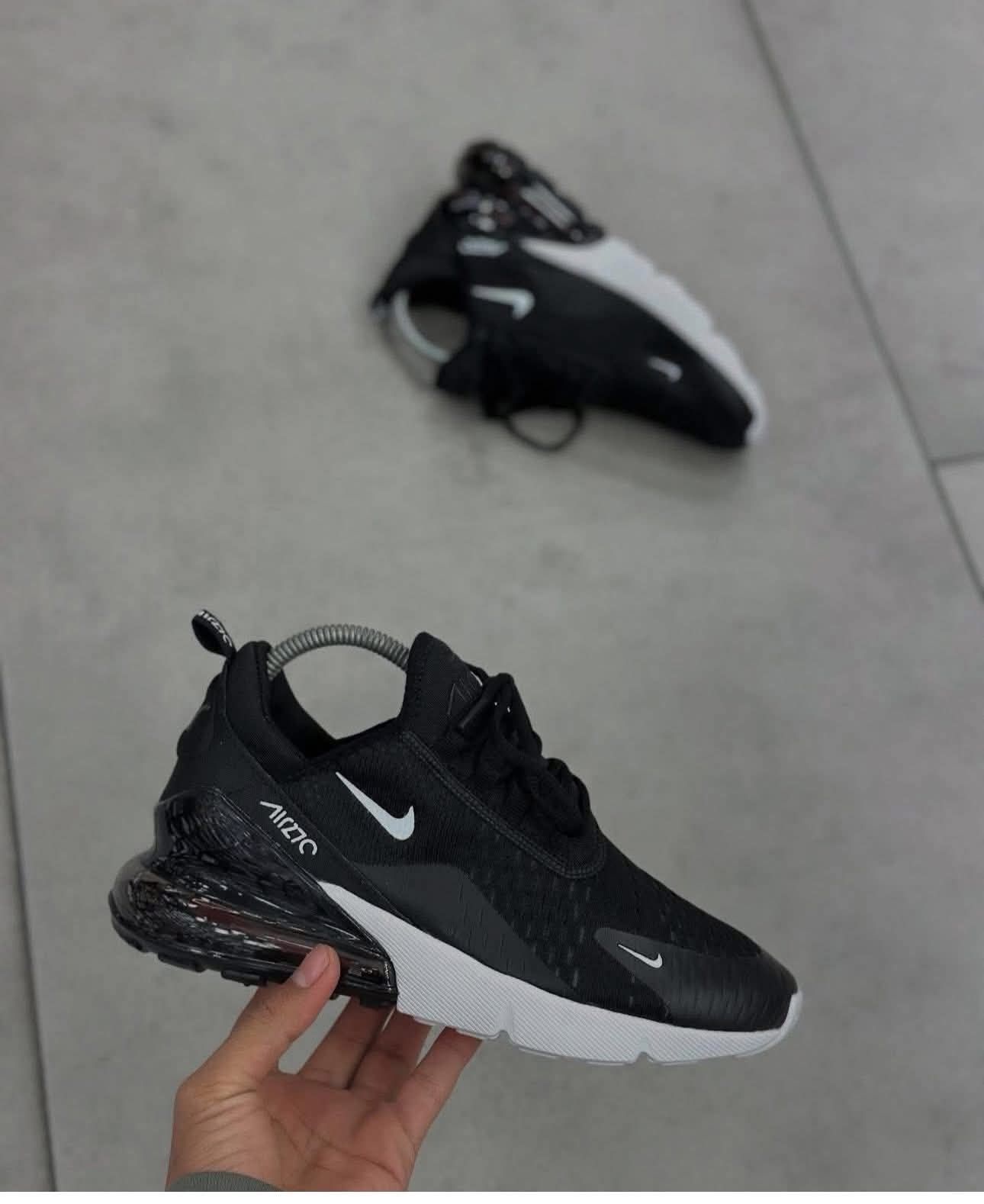 Nike Air 270 мъжки маратонки