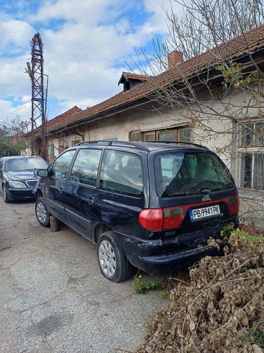 Seat alhambra на части