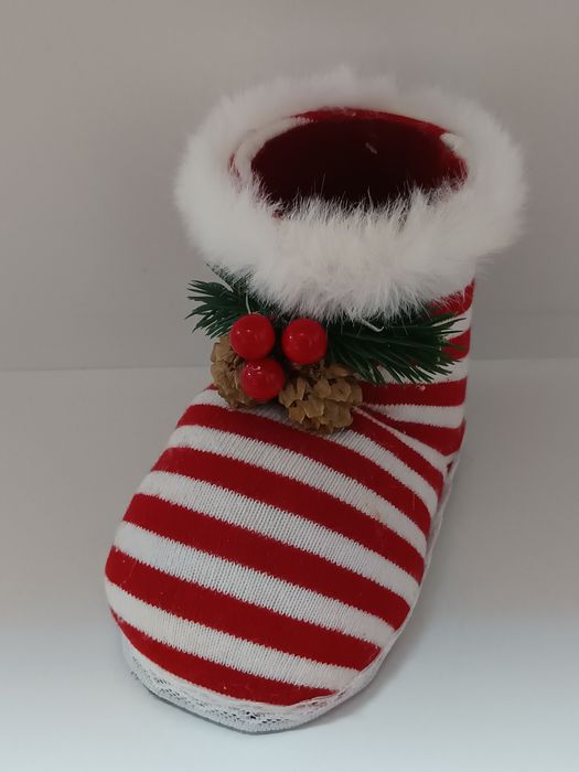 Коледни ботушчета за лакомства или декорация