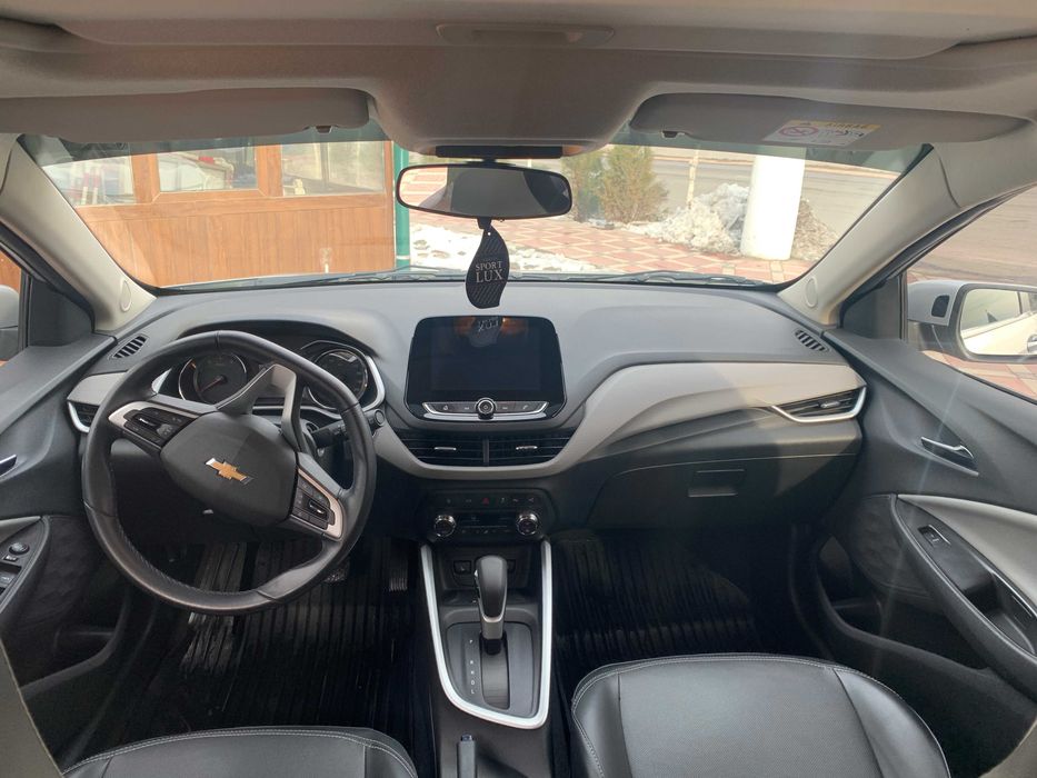 Chevrolet Onix Premier 2 Turbo AT