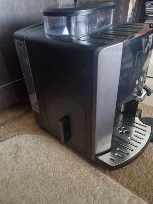 Expressor / espressor Krups EA819E10 original perfect funcțional