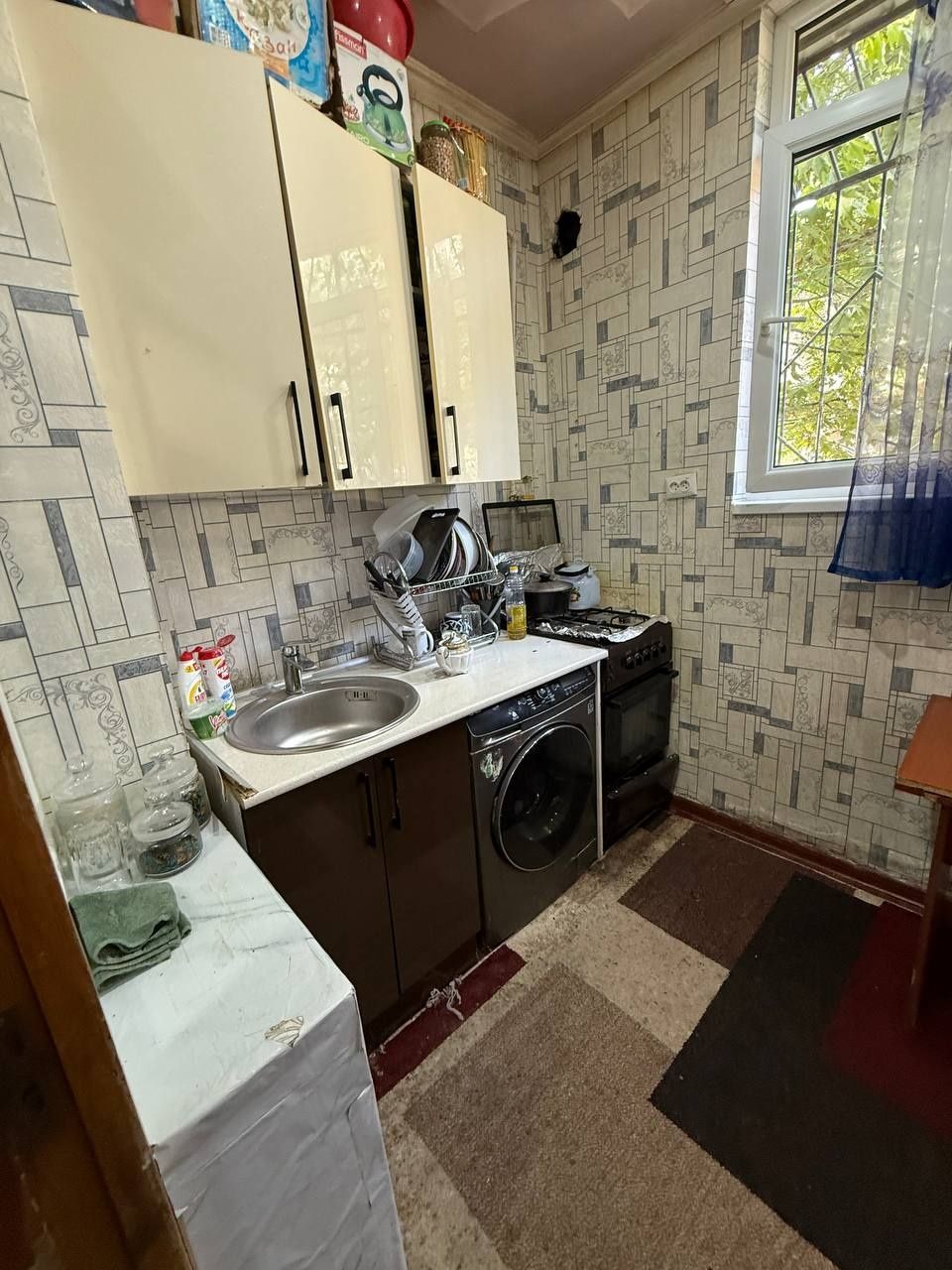 Продажа 2 хона 1 етаж 4 етажл 
Кора Камиш 2/4
56 кв