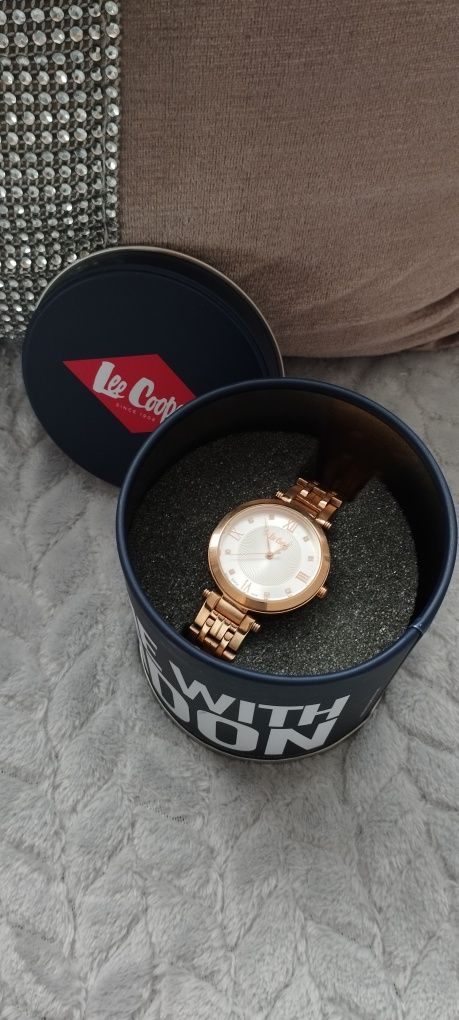 Дамски часовник на Lee Cooper