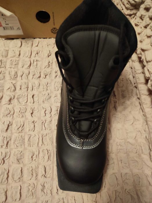 Спортивная обувь