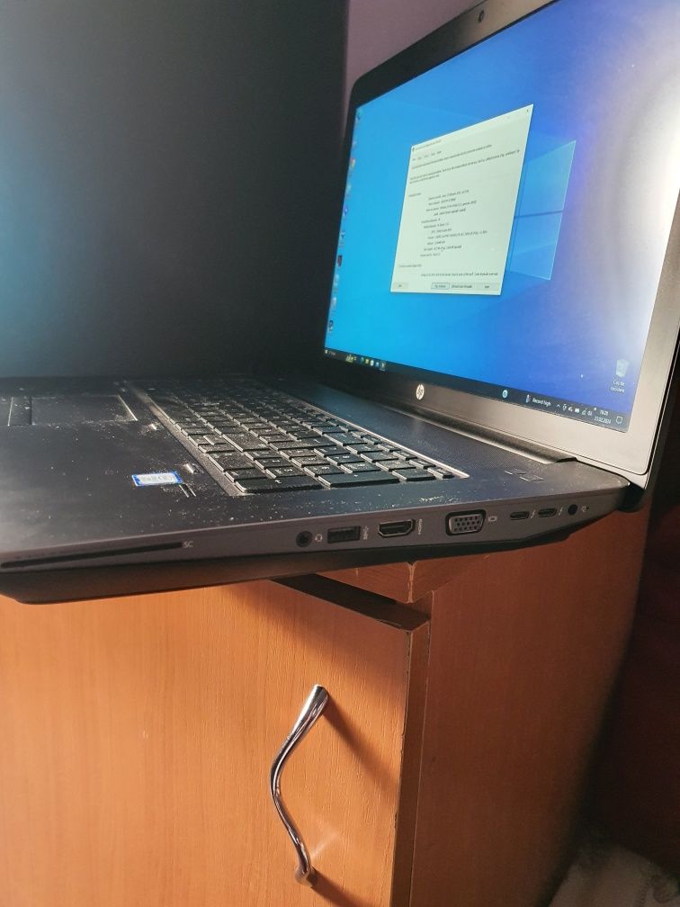 Laptop HP Zbok i7 generație a6a