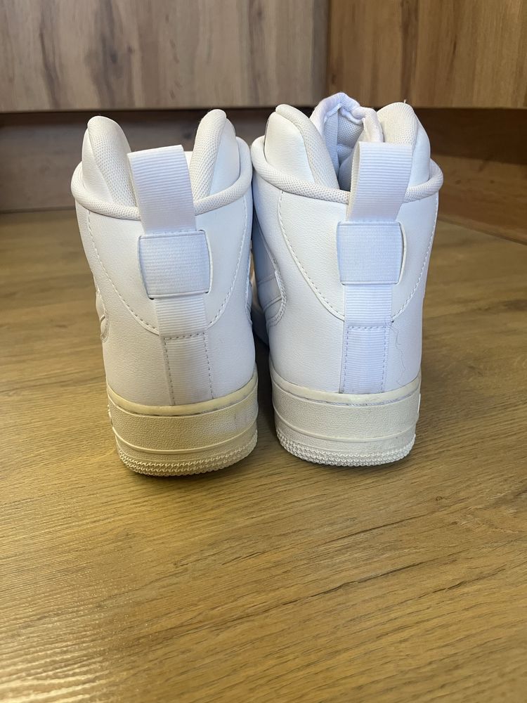 Дамски кецове Nike Air Force