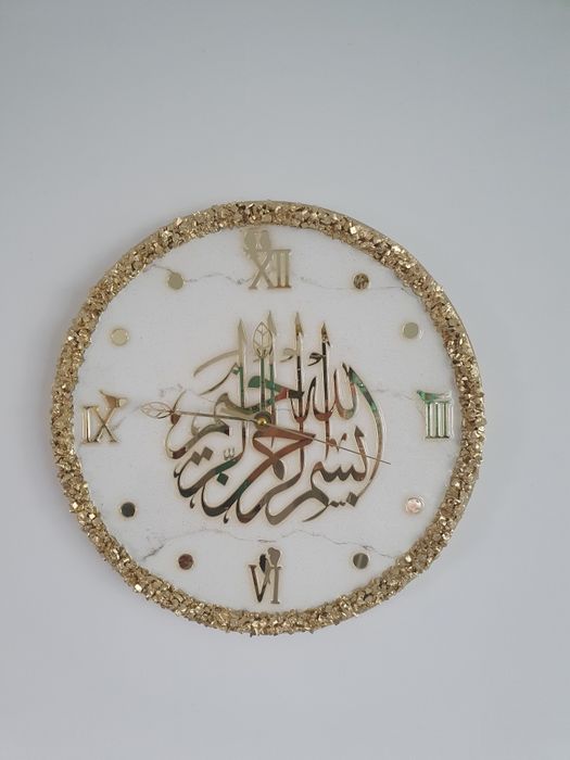 Часы из эпоксидной смолы