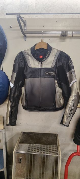 Мото яке dainese