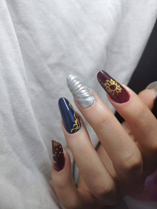 Ofer servicii de manichiura, pedichiura