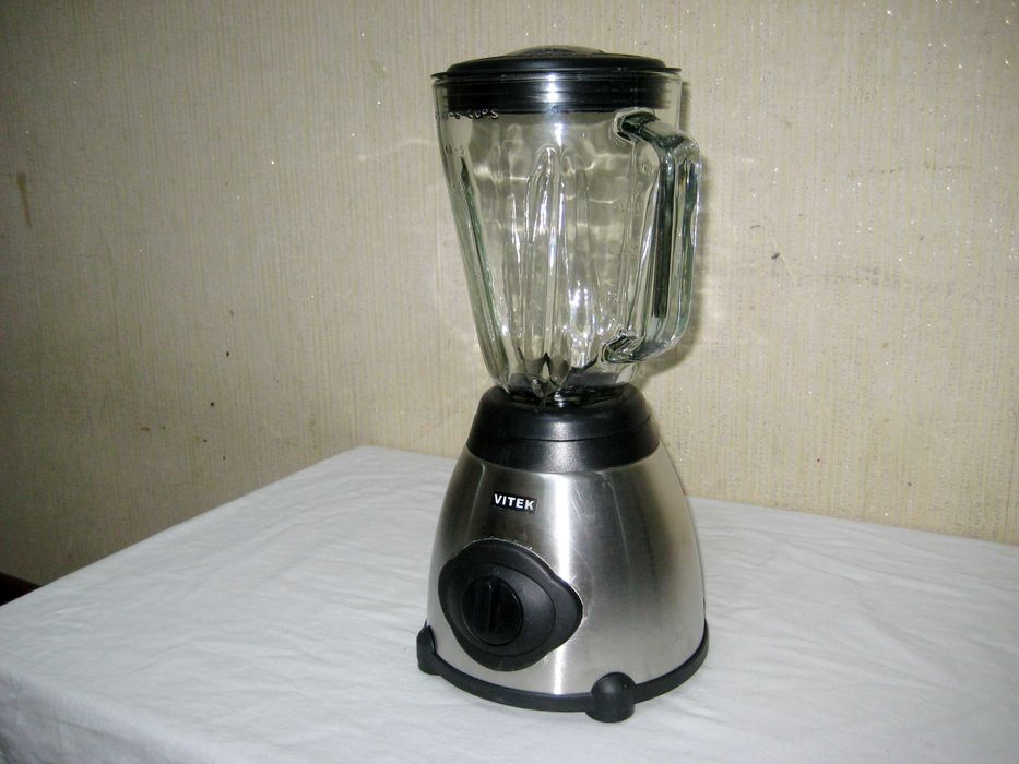Блендер Vitek отличном рабочим состоянии!