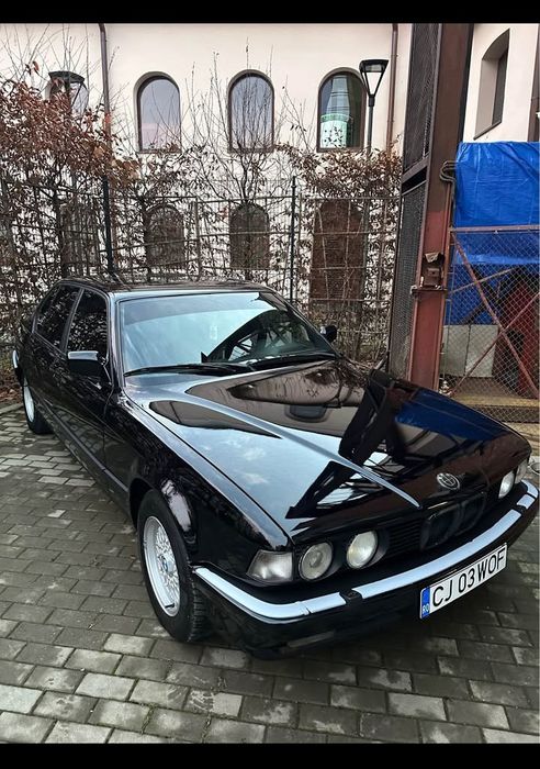 BMW E32 730i 1988